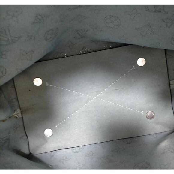 Louis Vuitton Monogram Mahina Muris Blue Pristine - Picture 15 of 16